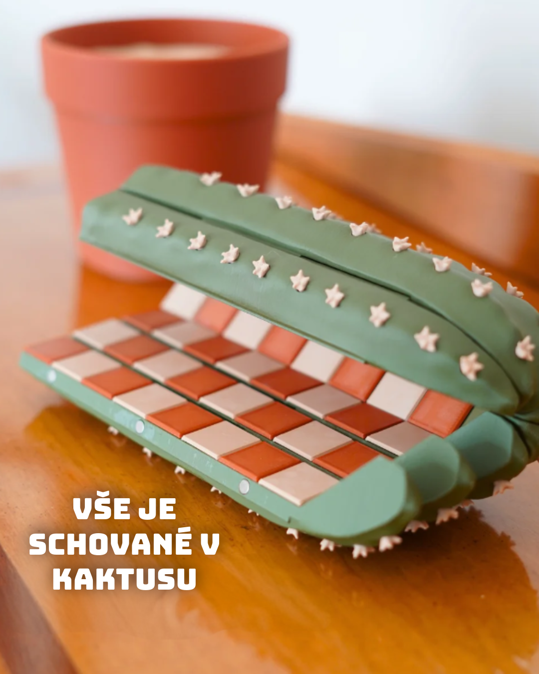 Šachová sada, která vypadá jako kaktus – hra, kterou nechceš schovávat